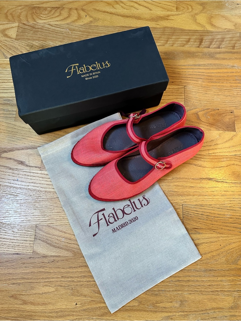 Flabelus Barbara Mary Jane